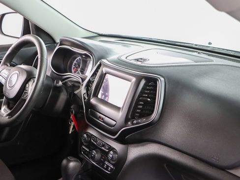 Used 2020 Jeep Cherokee Latitude image 25