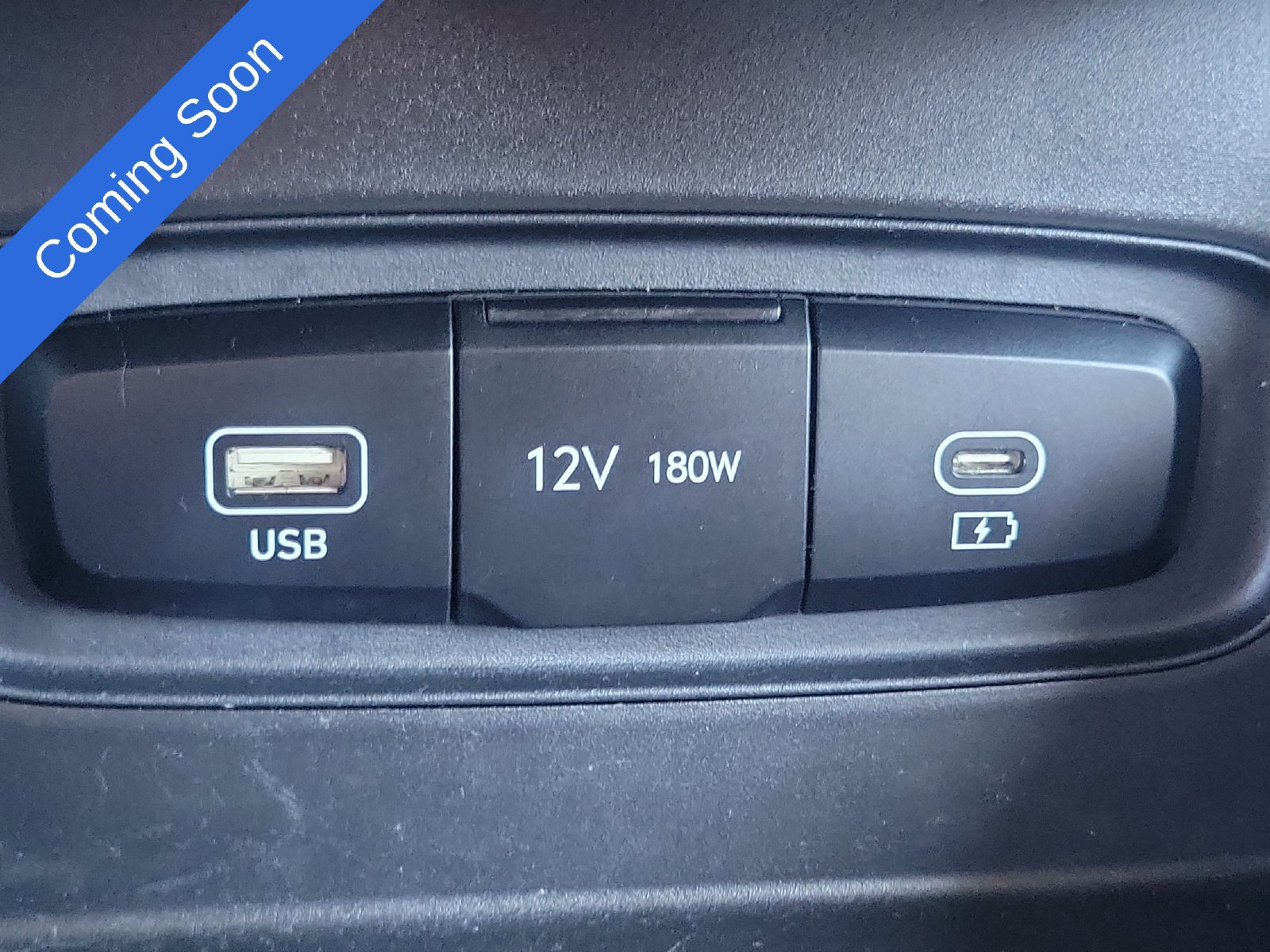 Certified 2025 Hyundai Venue SE FWD image 14
