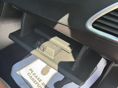 Used 2011 Dodge Avenger Heat image 8