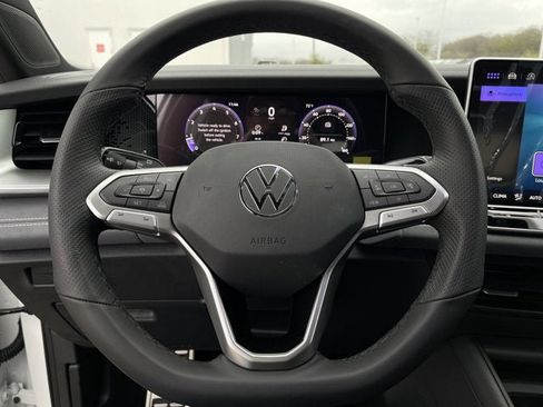 New 2026 Volkswagen Tiguan SE R-Line image 16