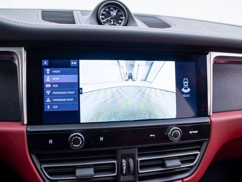 Used 2023 Porsche Macan GTS AWD/4WD image 25