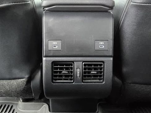 Used 2025 Toyota bZ4X FWD image 13