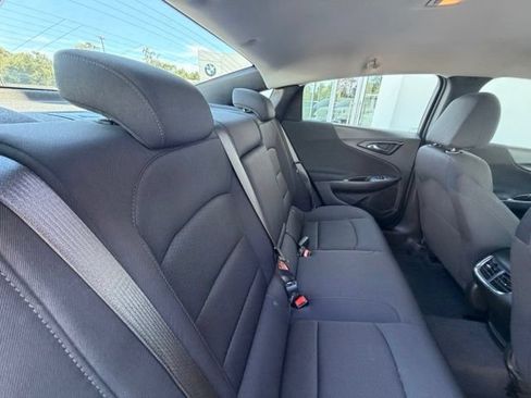Used 2025 Chevrolet Malibu LT FWD image 30