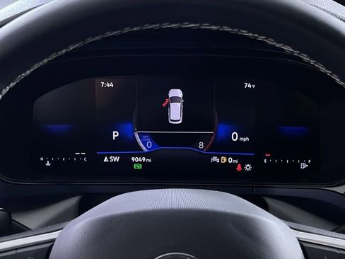 Used 2024 Volkswagen Taos SE image 15