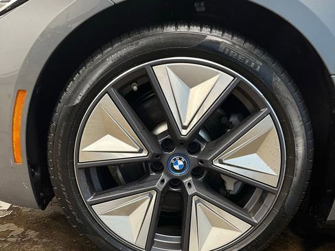 Used 2023 BMW i4 eDrive40 w/ Premium Package image 26