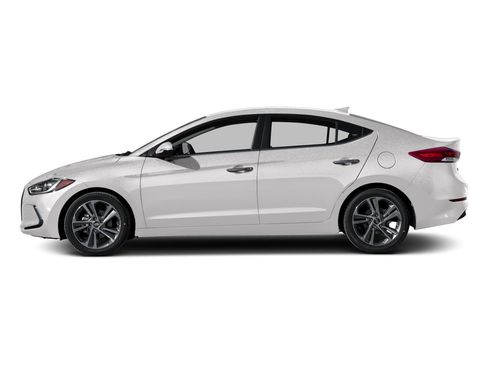 Used 2017 Hyundai Elantra Limited image 3