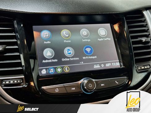 Used 2019 Chevrolet Trax LT w/ LT Convenience Package AWD/4WD image 17