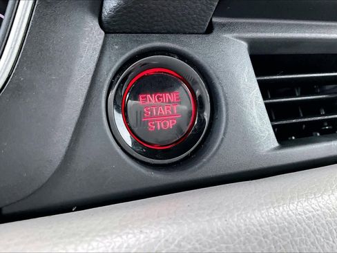 Used 2025 Honda Pilot EX-L image 33