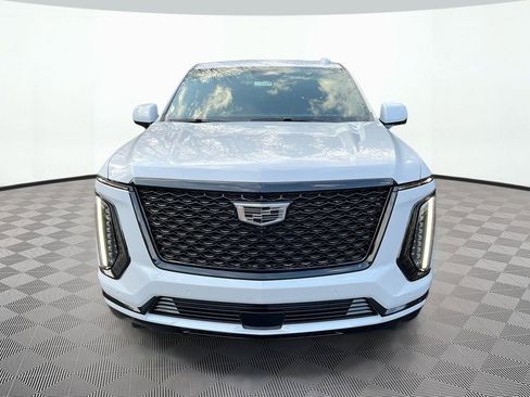 New 2026 Cadillac Escalade ESV Luxury w/ LPO, Radiant Package image 2
