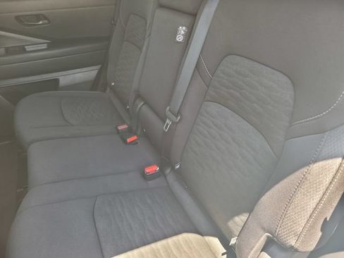 Certified 2025 Nissan Pathfinder SV FWD image 15