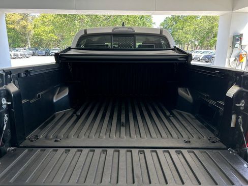 Used 2021 Toyota Tacoma SR AWD/4WD image 37