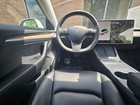 Used 2022 Tesla Model 3 RWD image 4