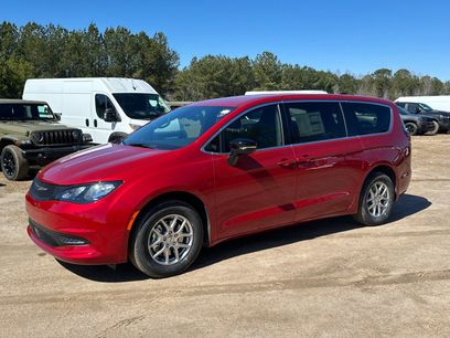 New 2025 Chrysler Voyager LX