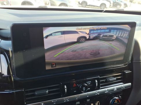 New 2026 Nissan Pathfinder SV image 10