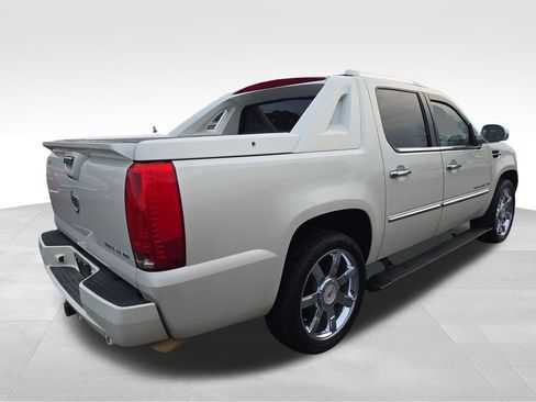 Used 2013 Cadillac Escalade EXT Premium image 5