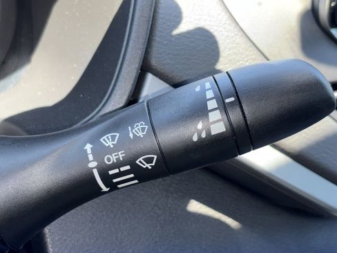 Used 2025 Nissan Altima 2.5 S FWD image 10