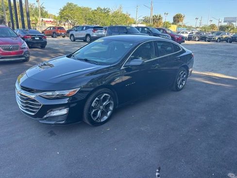 Used 2023 Chevrolet Malibu LT FWD image 3