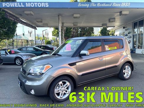 Used 2010 Kia Soul + w/ Audio Pkg FWD image 1
