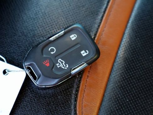 Used 2022 GMC Sierra 2500 AT4 image 40