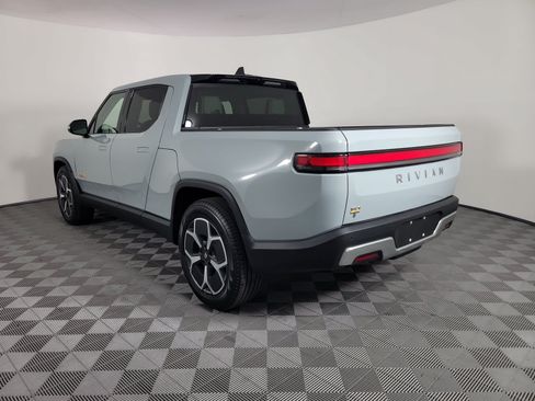 Used 2022 Rivian R1T Adventure AWD/4WD image 3