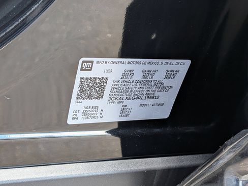 Certified 2024 GMC Terrain Denali w/ Denali Premium Package AWD/4WD image 33