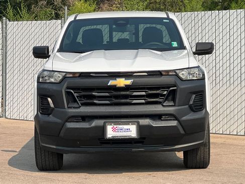 Used 2024 Chevrolet Colorado W/T RWD image 6
