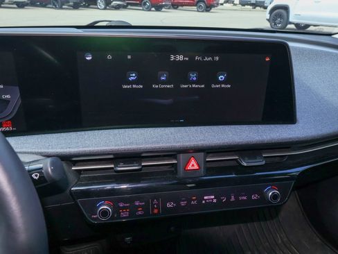 Used 2022 Kia EV6 Wind w/ Wind Technology Package AWD/4WD image 14