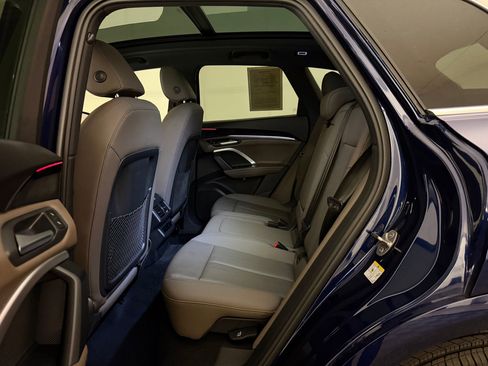 Certified 2025 Audi Q5 Premium w/ Convenience Package AWD/4WD image 15