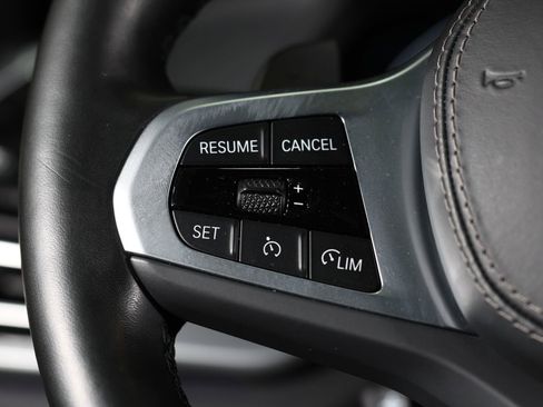 Used 2022 BMW X6 xDrive40i w/ M Sport Package image 26