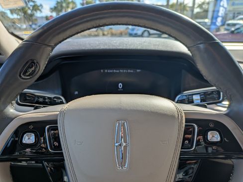 Used 2020 Lincoln Aviator Reserve w/ Equipment Group 202A image 33