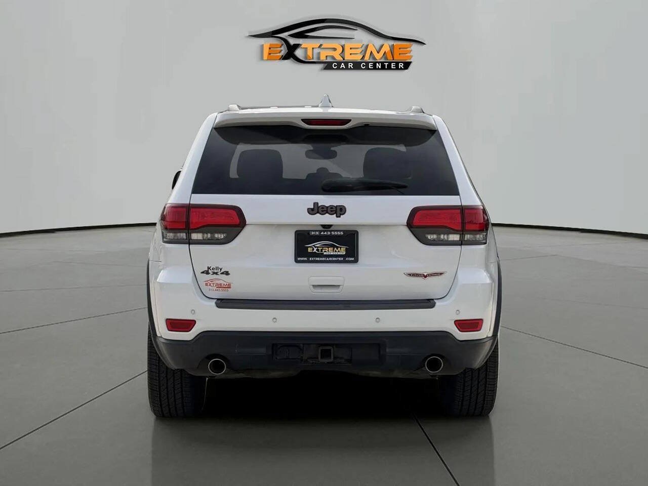 Used 2018 Jeep Grand Cherokee Trailhawk AWD/4WD image 5