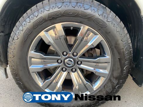Used 2017 Nissan Titan SL w/ Chrome Package image 27