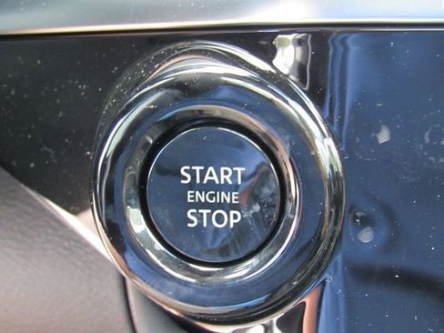 New 2026 Nissan Pathfinder Platinum image 21