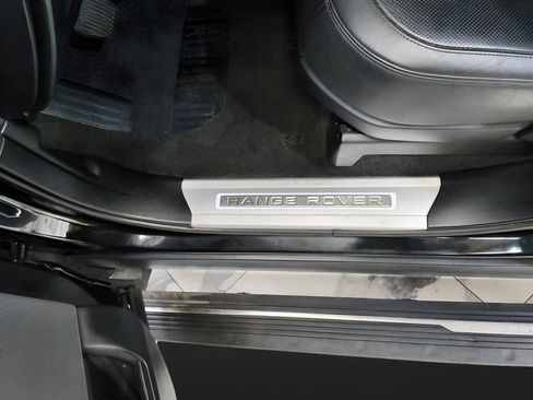 Used 2019 Land Rover Range Rover Long Wheelbase Supercharged AWD/4WD image 10