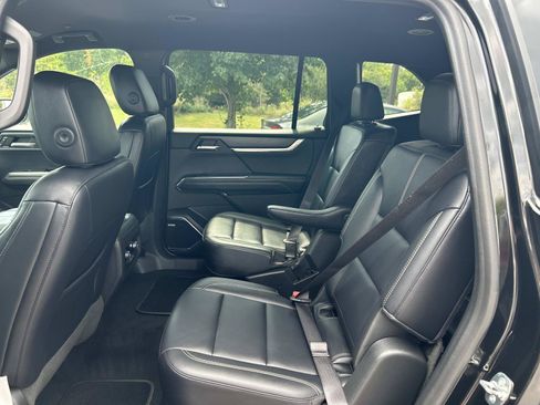 Used 2024 GMC Acadia Elevation FWD image 26