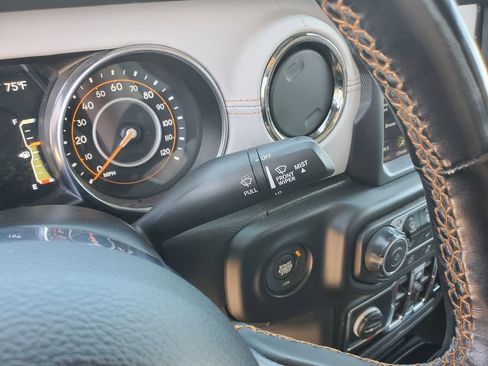 Used 2021 Jeep Gladiator Overland AWD/4WD image 20