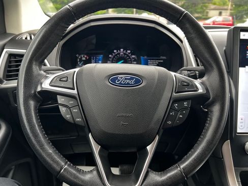 Used 2023 Ford Edge SEL AWD/4WD image 16