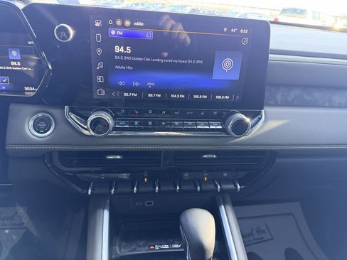 Used 2025 Chevrolet Colorado ZR2 w/ Technology Package image 20