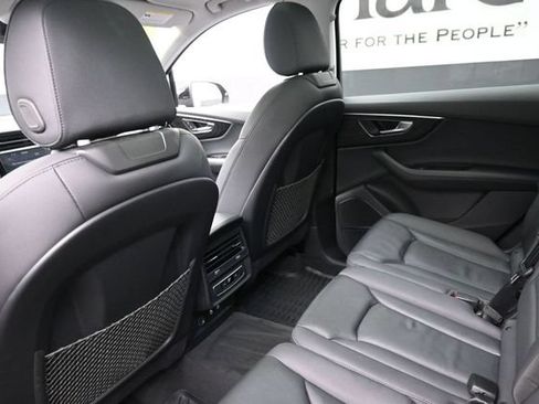 Used 2023 Audi Q7 2.0T Premium Plus w/ Premium Plus Package AWD/4WD image 24