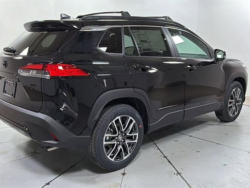 New 2026 Toyota Corolla Cross XLE image 5