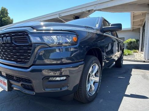 New 2026 RAM 1500 Express AWD/4WD image 9