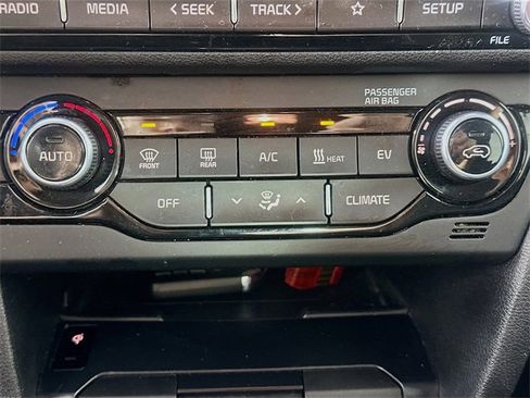 Used 2022 Kia Niro EX w/ Cold Weather Package image 13