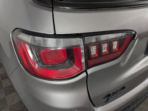 Used 2019 Jeep Compass Altitude image 11