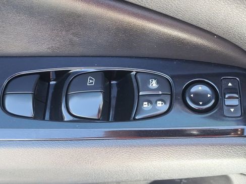 Used 2023 Nissan Altima 2.5 SV FWD image 8