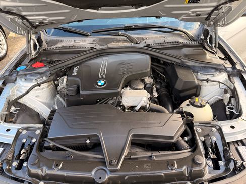 Used 2018 BMW 320i xDrive Sedan image 19