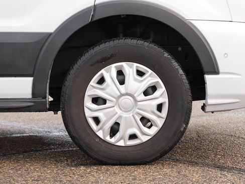 Used 2023 Ford Transit 350 XLT image 13