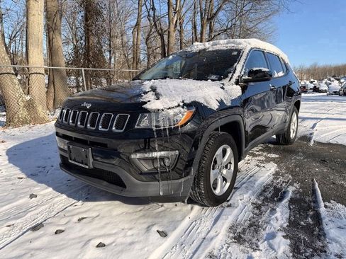 Used 2019 Jeep Compass Latitude w/ Popular Equipment Group image 2