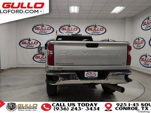 Used 2023 Chevrolet Silverado 3500 LT w/ Convenience Package image 7