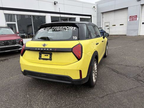 Certified 2025 MINI Cooper S image 5