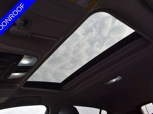 Used 2022 Subaru Crosstrek 2.5i Sport w/ Moonroof Package AWD/4WD image 8